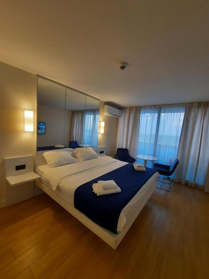 The Best Beach Aparthotel Orbi City Batumi Esterno foto